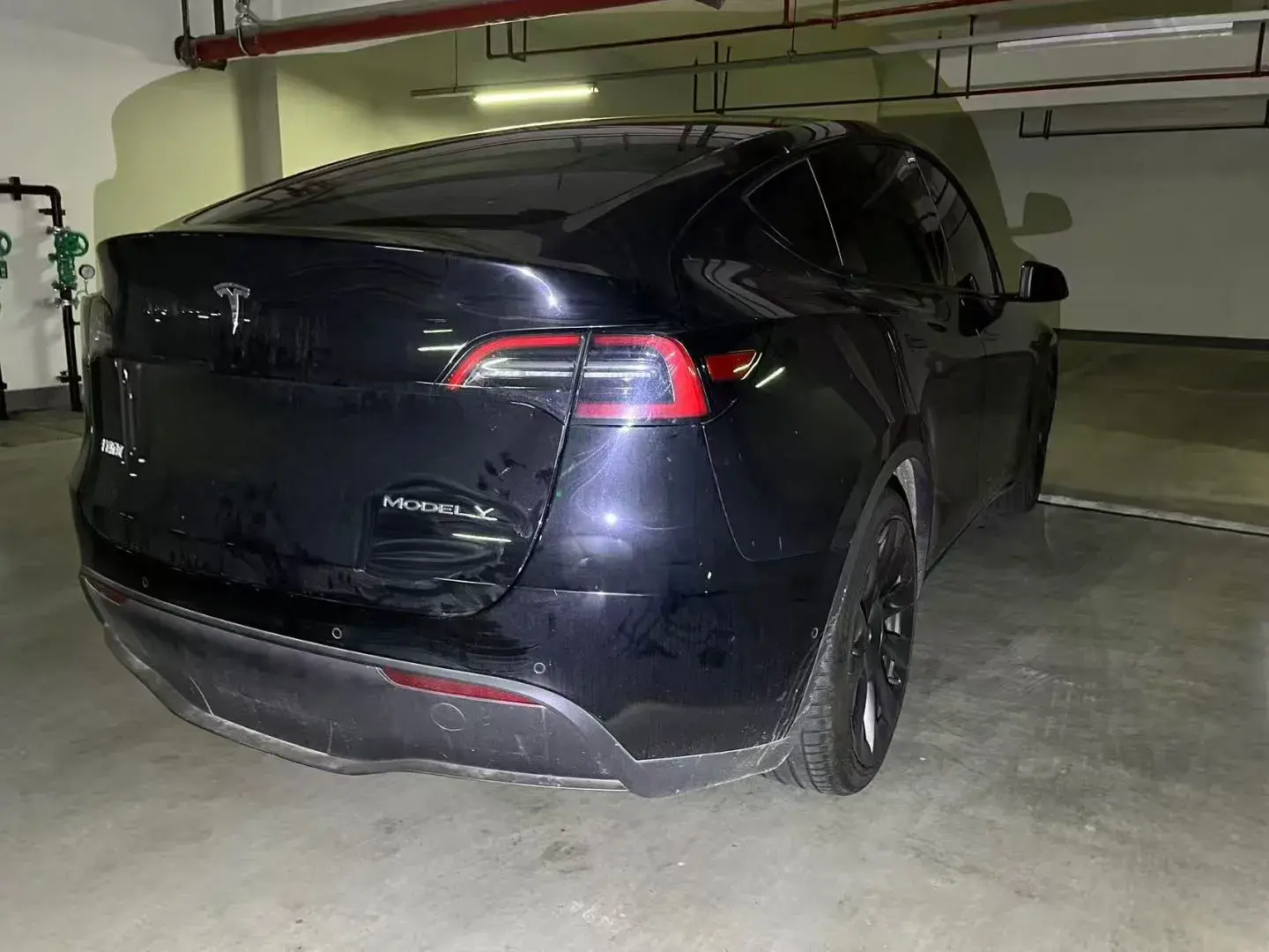 2023 TESLA MODEL thumbnail 4