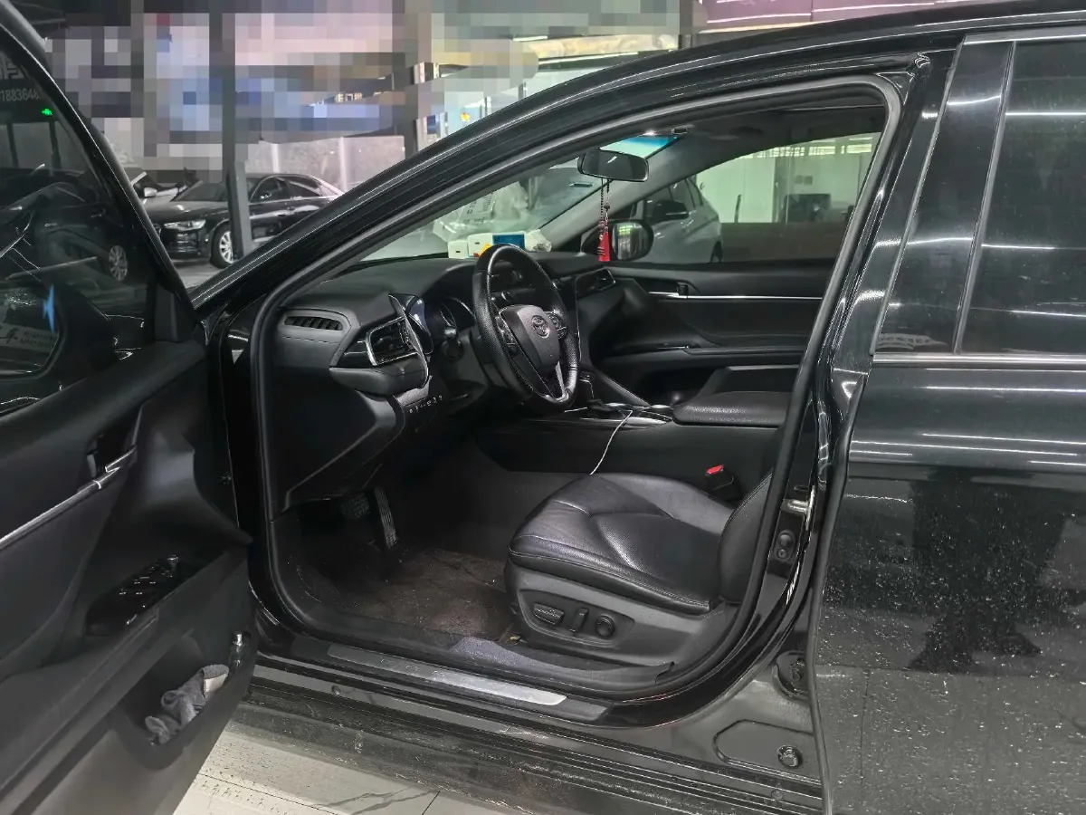 2019 Toyota Camry 2.5L 209HP L4 8AT,autocango,china used car exporter,china ev exporter,chinese used car exporter,chinese used ev exporter