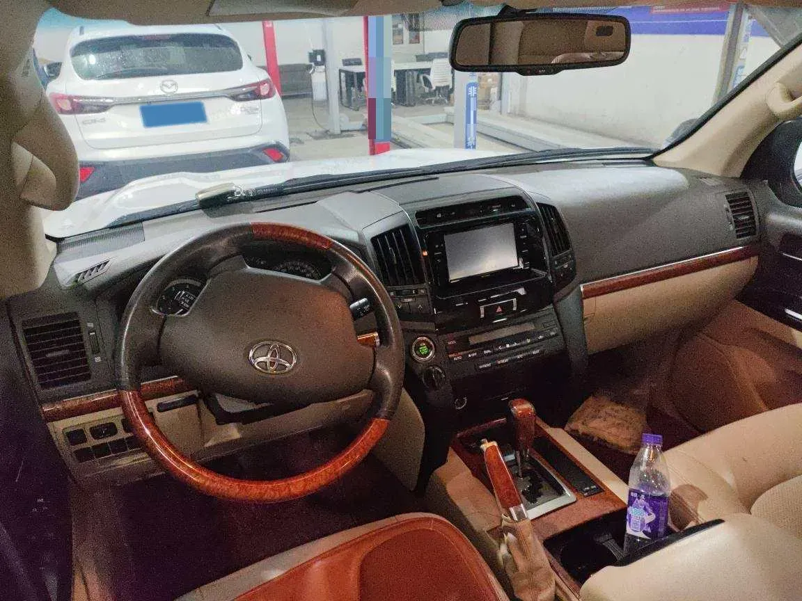 2012 Toyota Land Cruiser 4.0L 275HP V6 5AT,autocango,china used car exporter,china ev exporter,chinese used car exporter,chinese used ev exporter