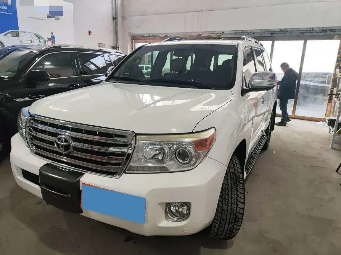 2012 Toyota Land Cruiser 4.0L 275HP V6 5AT,autocango,china used car exporter,china ev exporter,chinese used car exporter,chinese used ev exporter