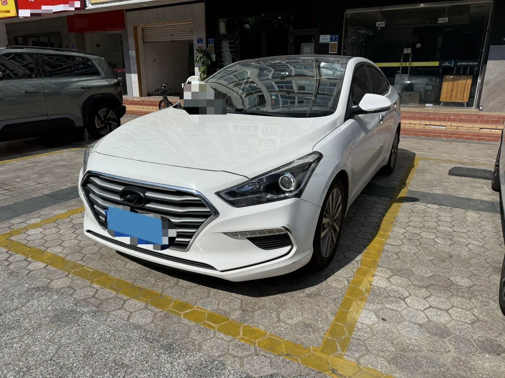 2019 HYUNDAI MISTRA view 1