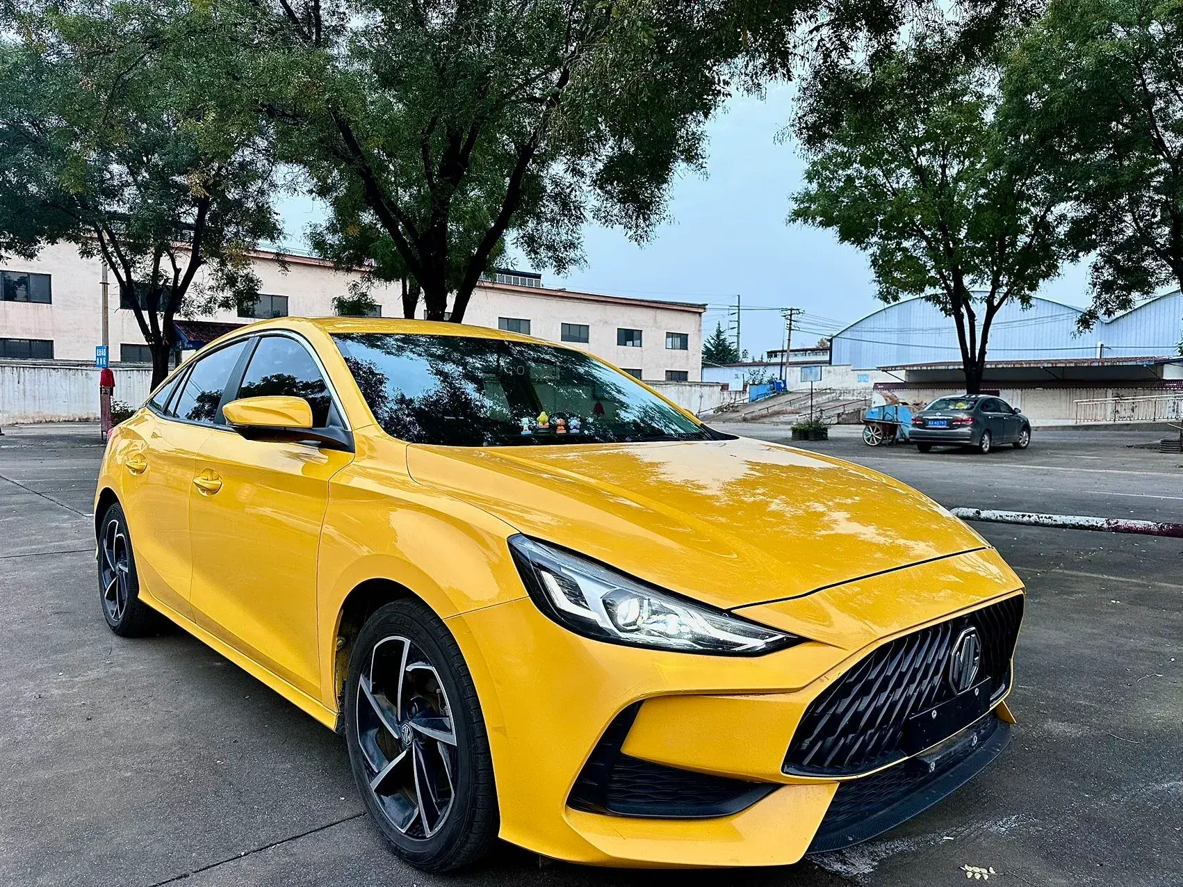 2021 MG 5 thumbnail 2