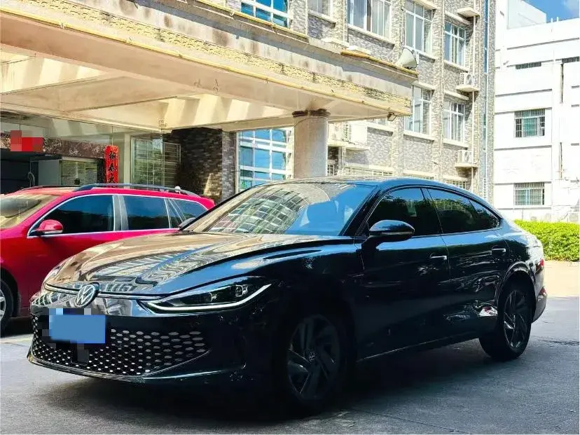 2024 VOLKSWAGEN LAMANDO view 1