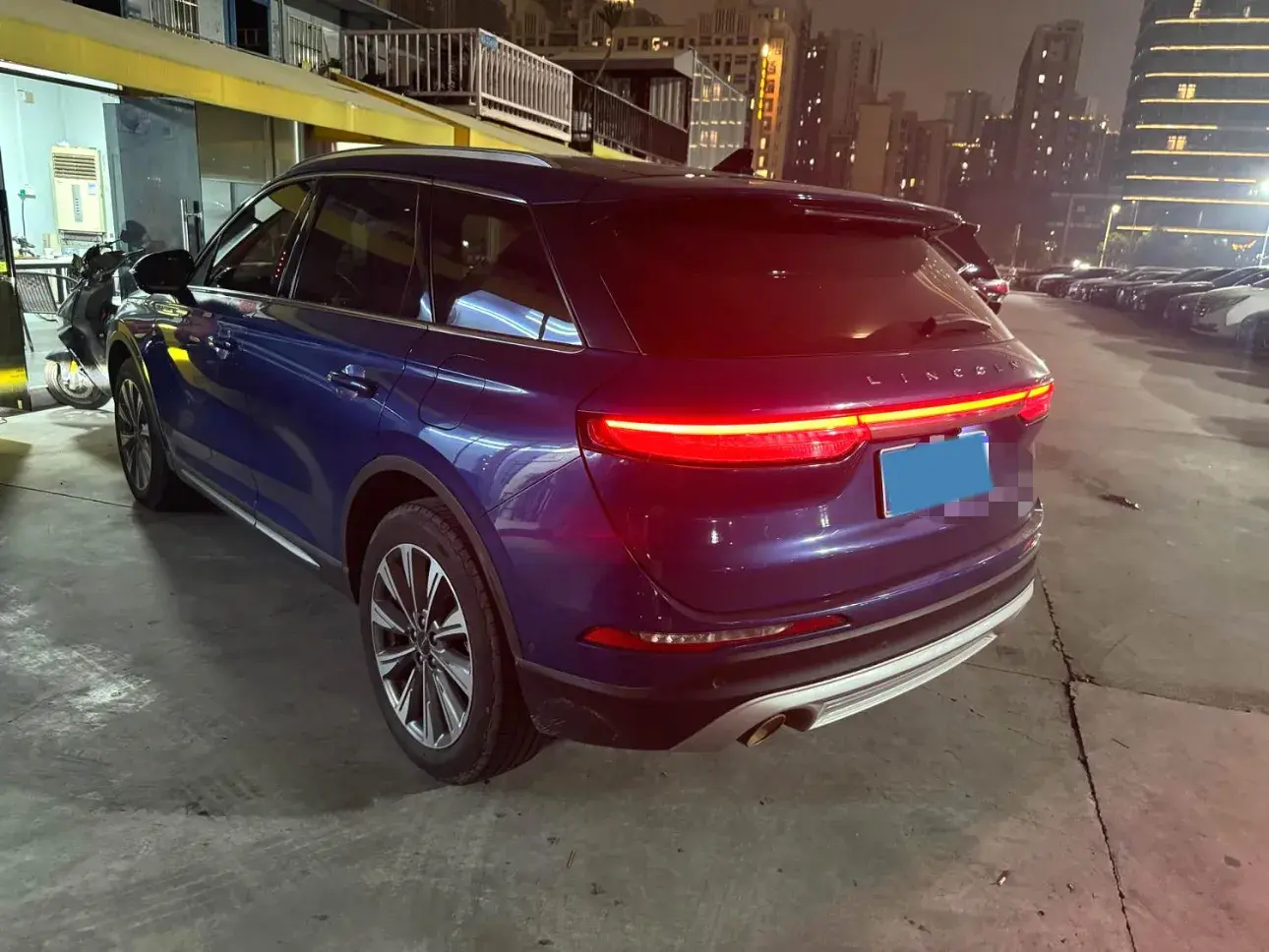 2020 LINCOLN CORSAIR thumbnail 3