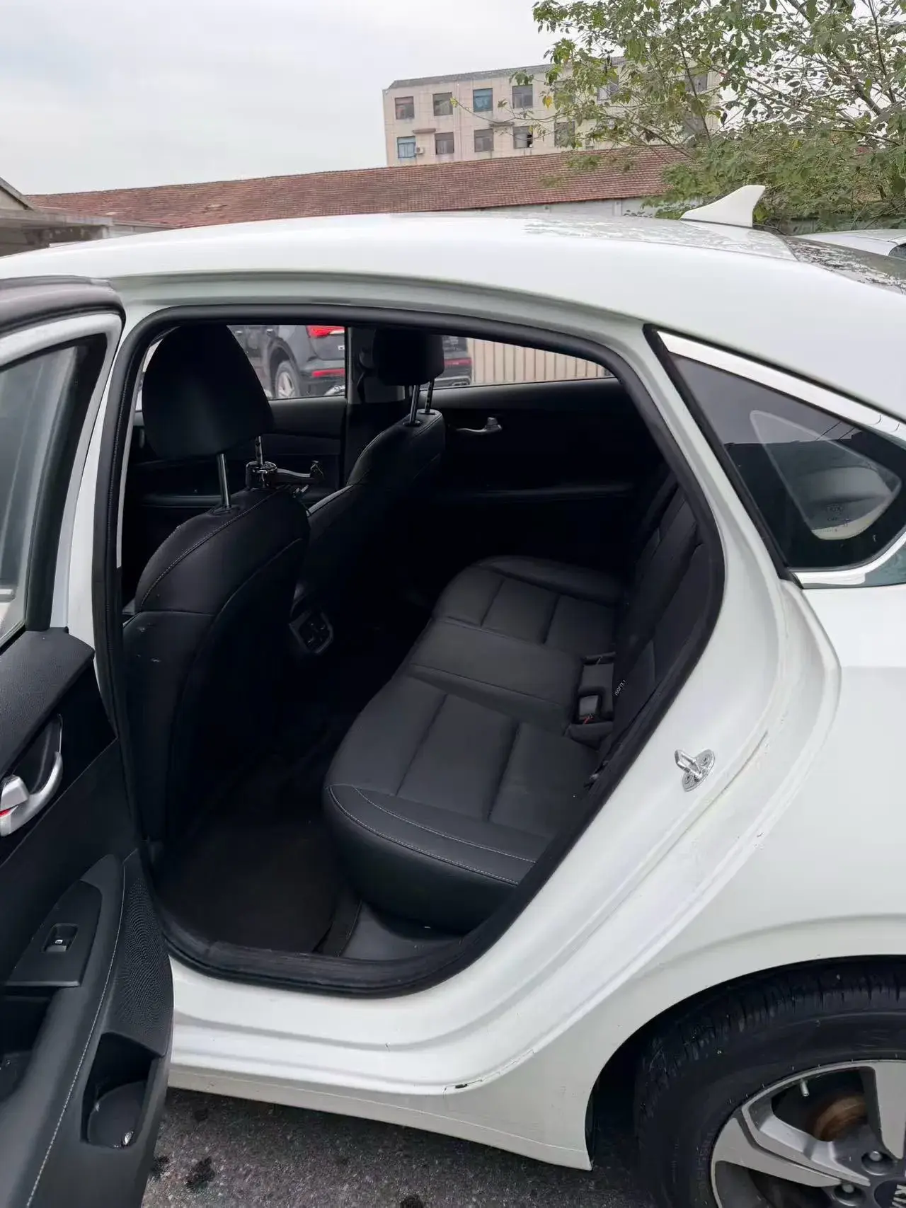 2019 KIA K3 thumbnail 4