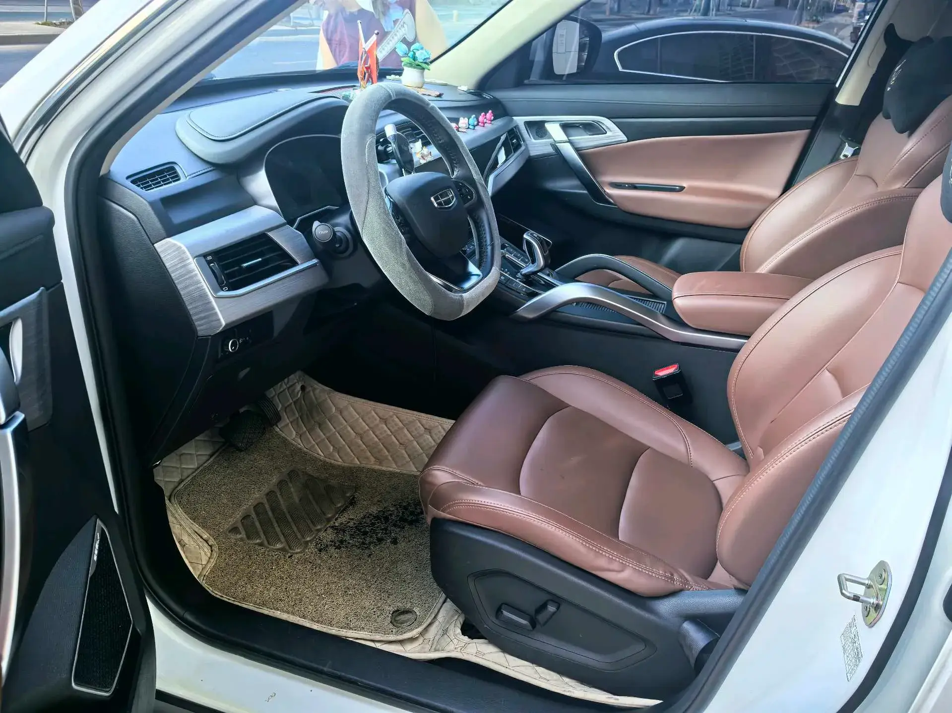 2021 GEELY AZKARRA thumbnail 2