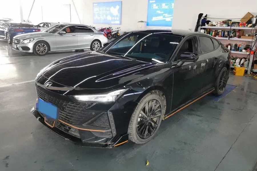 2022 ChangAn UNI-V 1.5T 188HP L4 7DCT