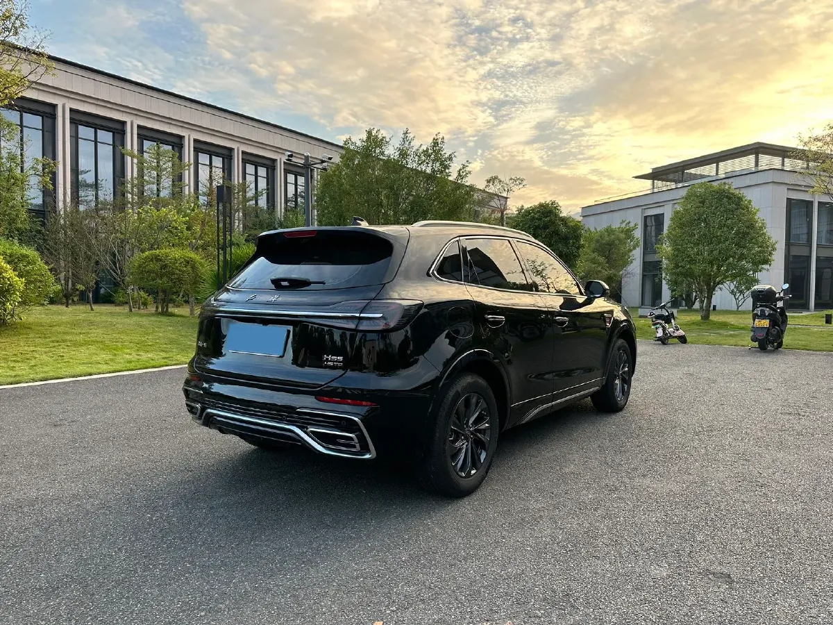 2023 HongQi HS5 2.0T 252HP L4 8AT,autocango,china used car exporter,china ev exporter,chinese used car exporter,chinese used ev exporter