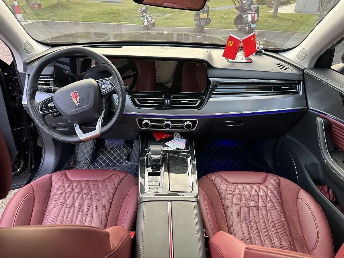 2023 HongQi HS5 2.0T 252HP L4 8AT,autocango,china used car exporter,china ev exporter,chinese used car exporter,chinese used ev exporter