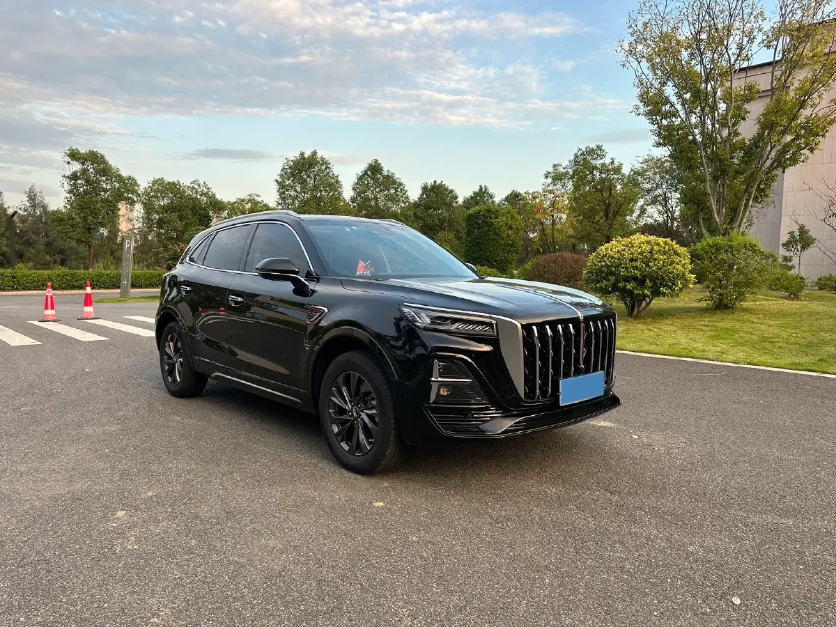 2023 HongQi HS5 2.0T 252HP L4 8AT,autocango,china used car exporter,china ev exporter,chinese used car exporter,chinese used ev exporter
