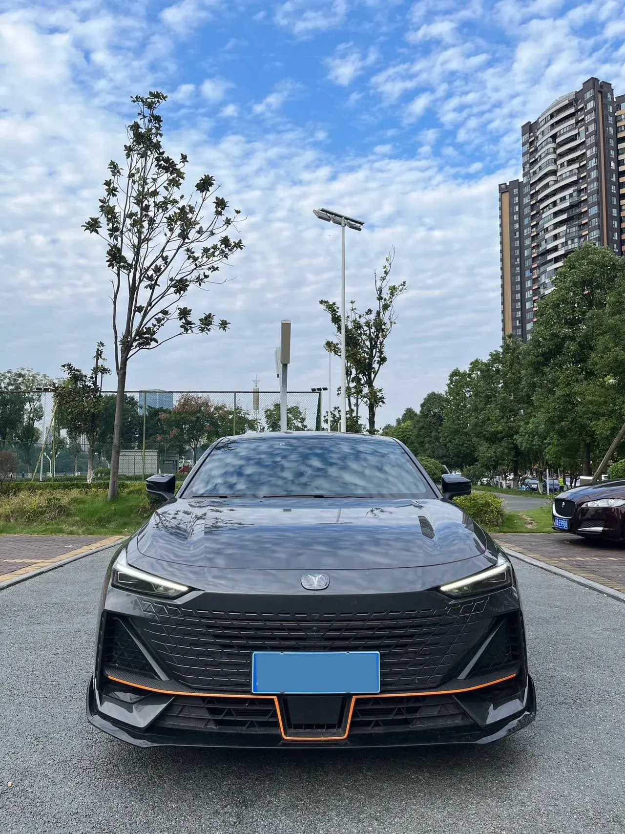 2022 CHANGAN UNI-V thumbnail 2