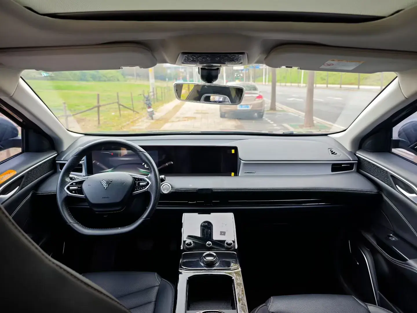 2022 NETA U thumbnail 4