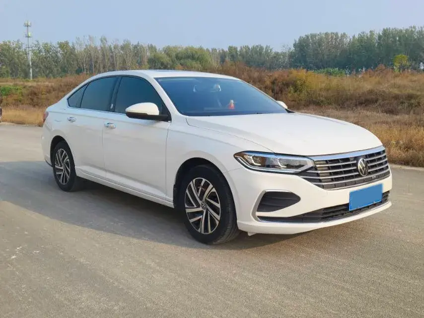 2023 VOLKSWAGEN LAVIDA thumbnail 2