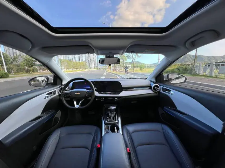 2023 CHEVROLET MONZA thumbnail 4