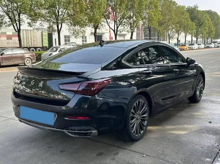 2020 HONGQI H5 thumbnail 3