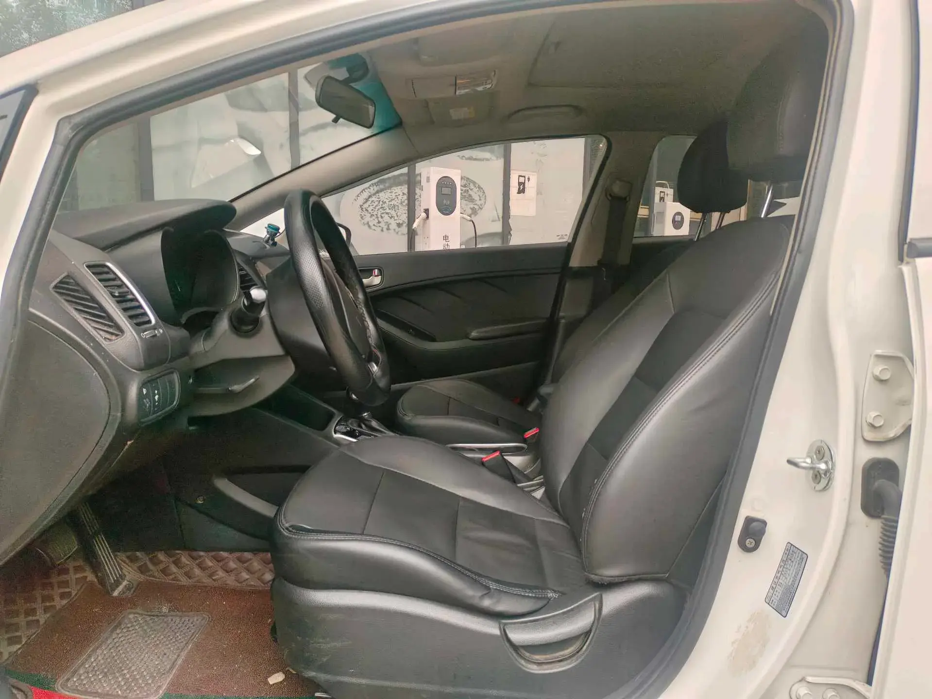 2017 KIA K3 thumbnail 4