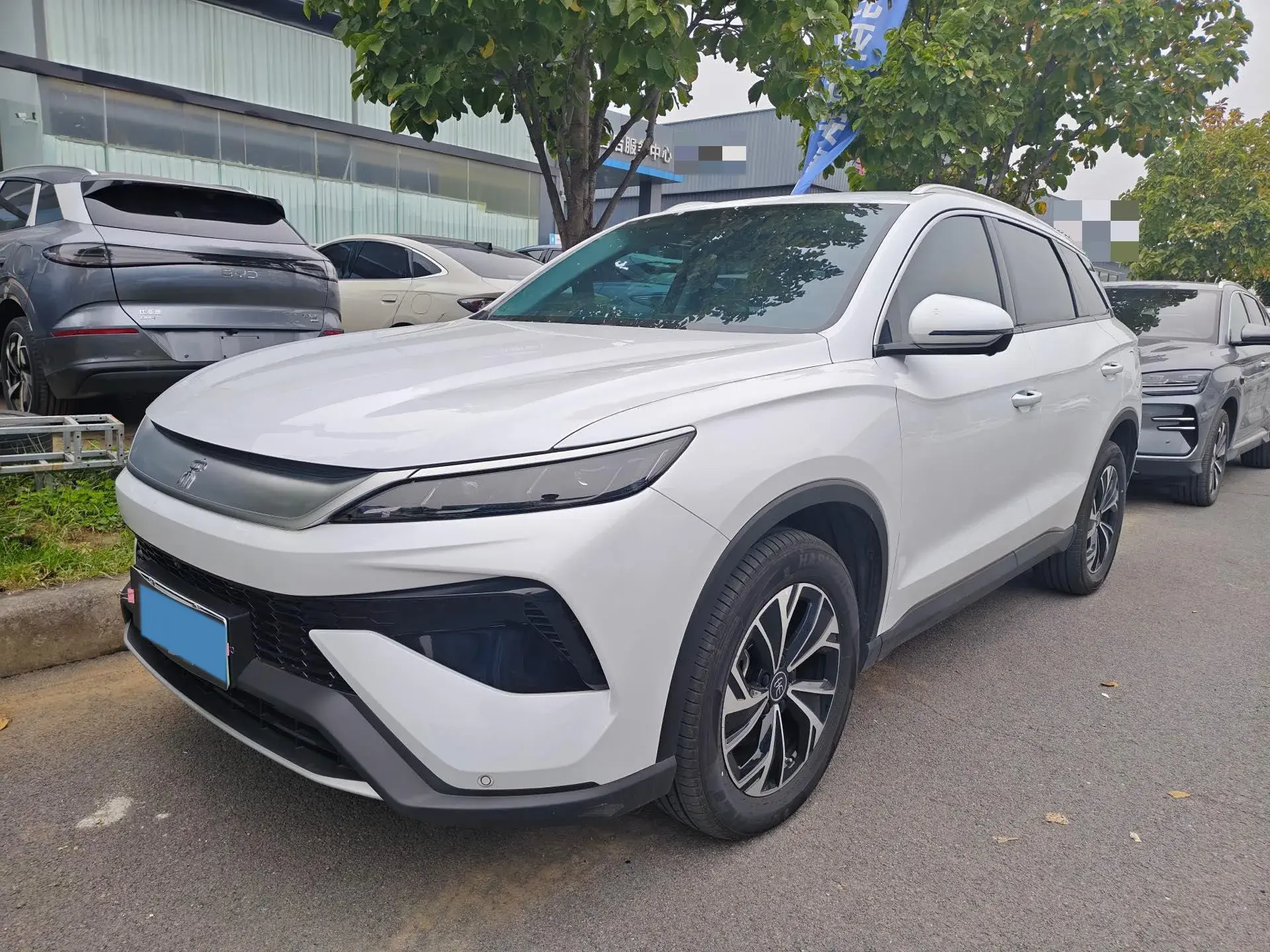 2025 BYD SONG view 1