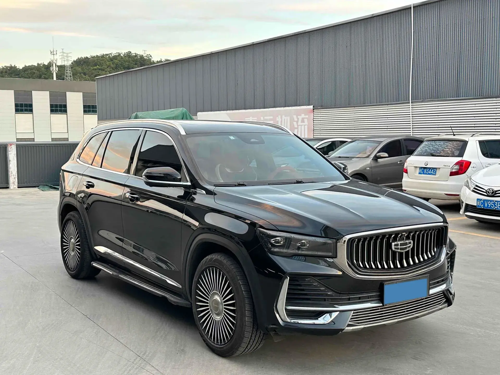 2021 GEELY MONJARO thumbnail 3