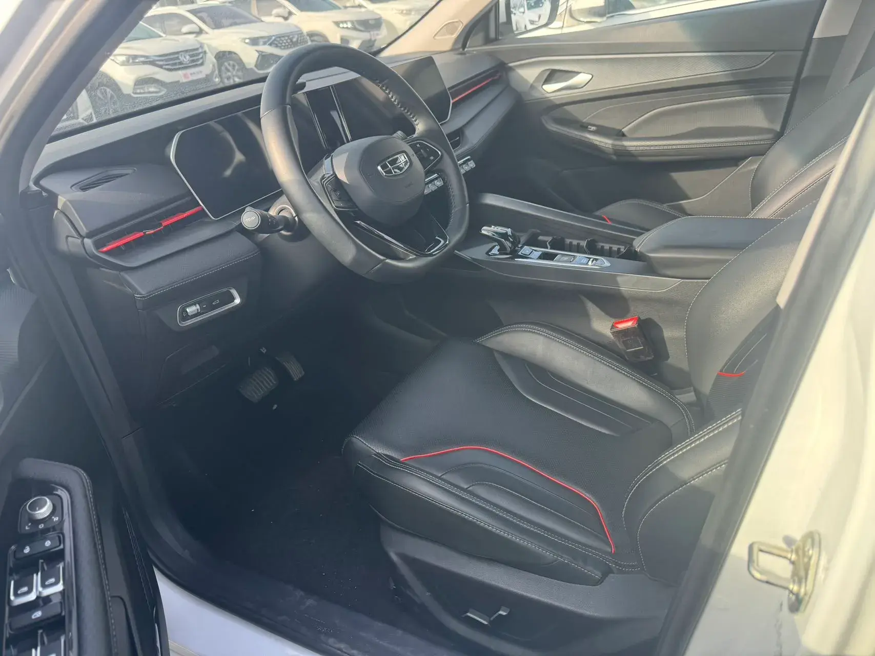 2024 GEELY BINRAY thumbnail 2