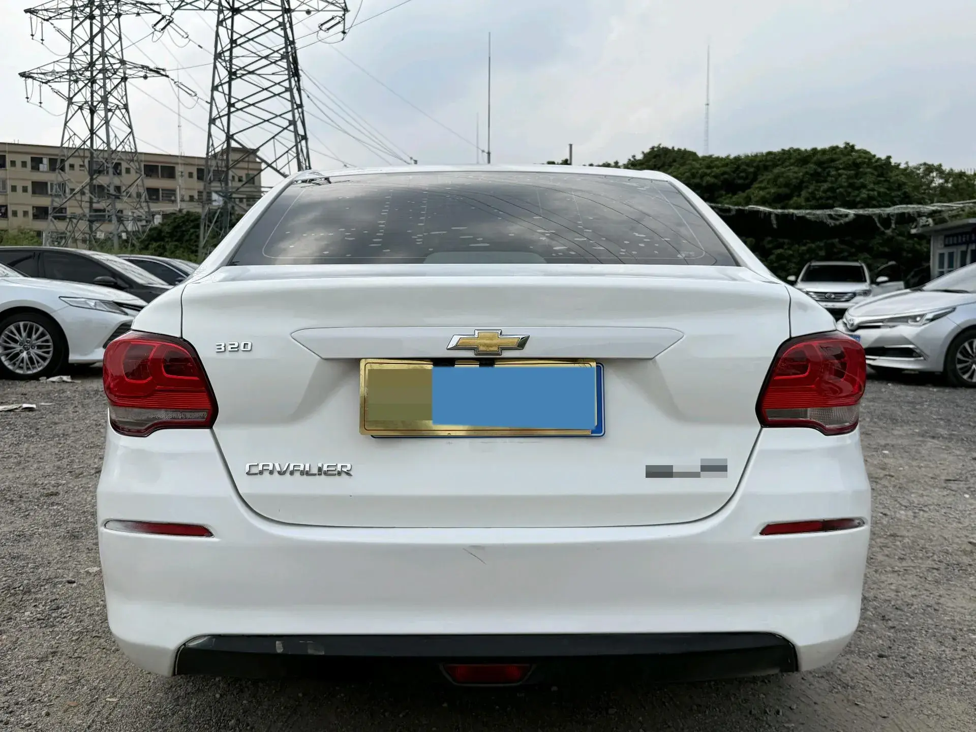 2019 CHEVROLET CAVALIER thumbnail 4