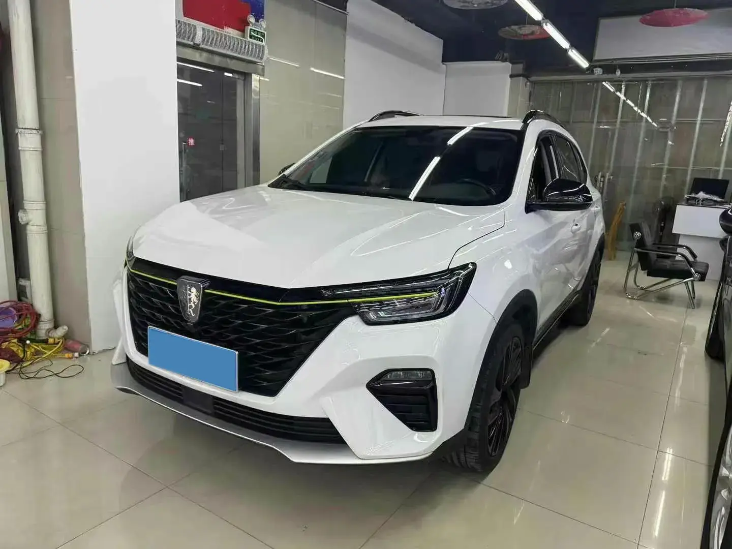 2021 ROEWE RX5 view 1