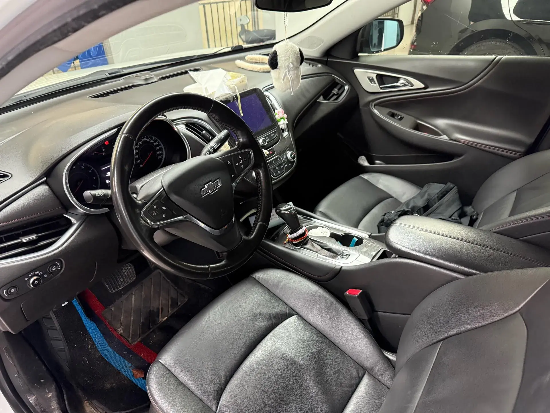 2019 CHEVROLET MALIBU thumbnail 3