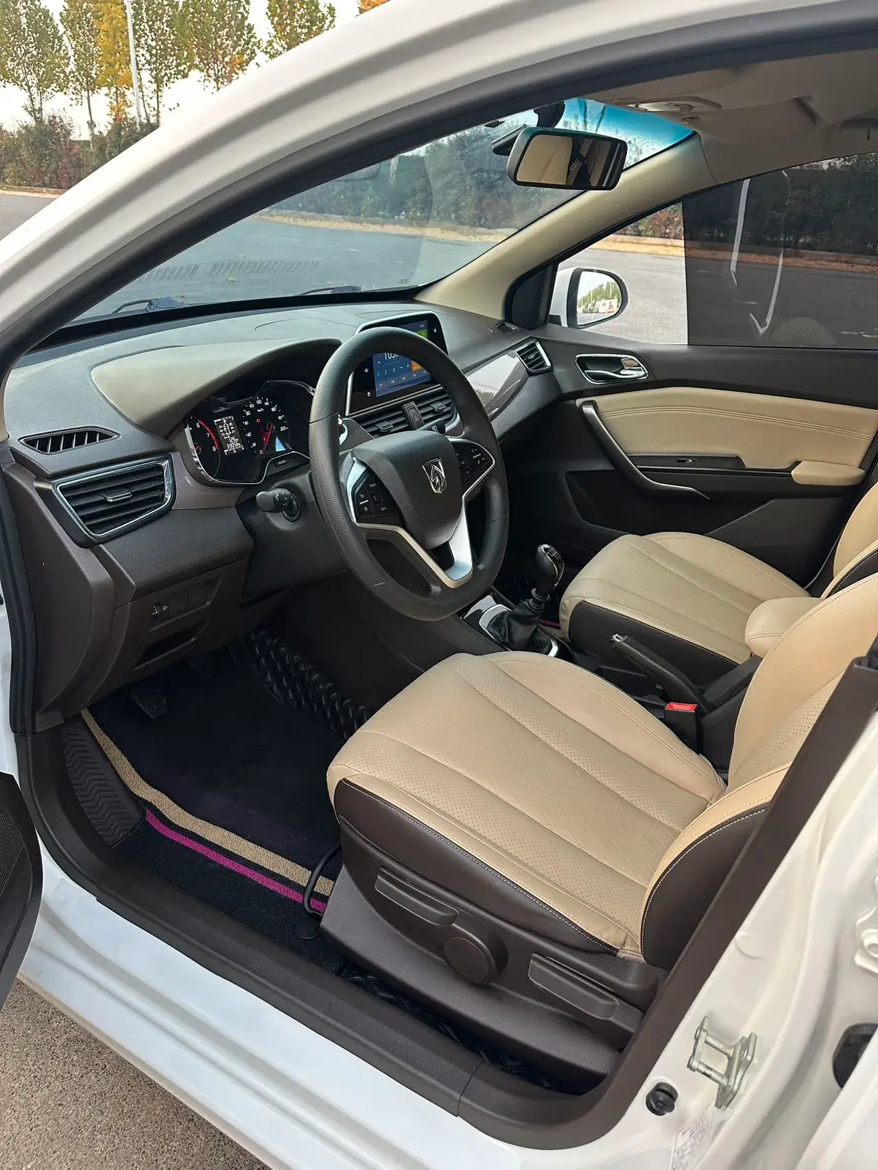 2019 BAOJUN 730 thumbnail 4