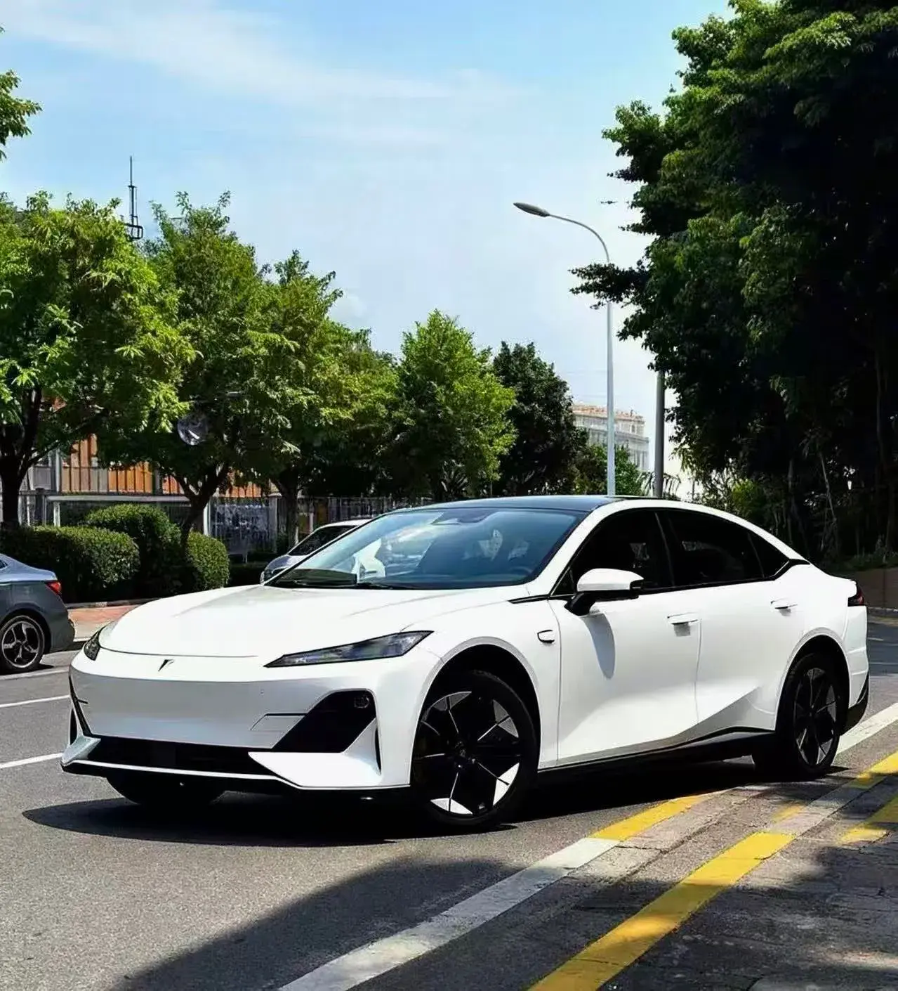 2025 DEEPAL SL03 view 1