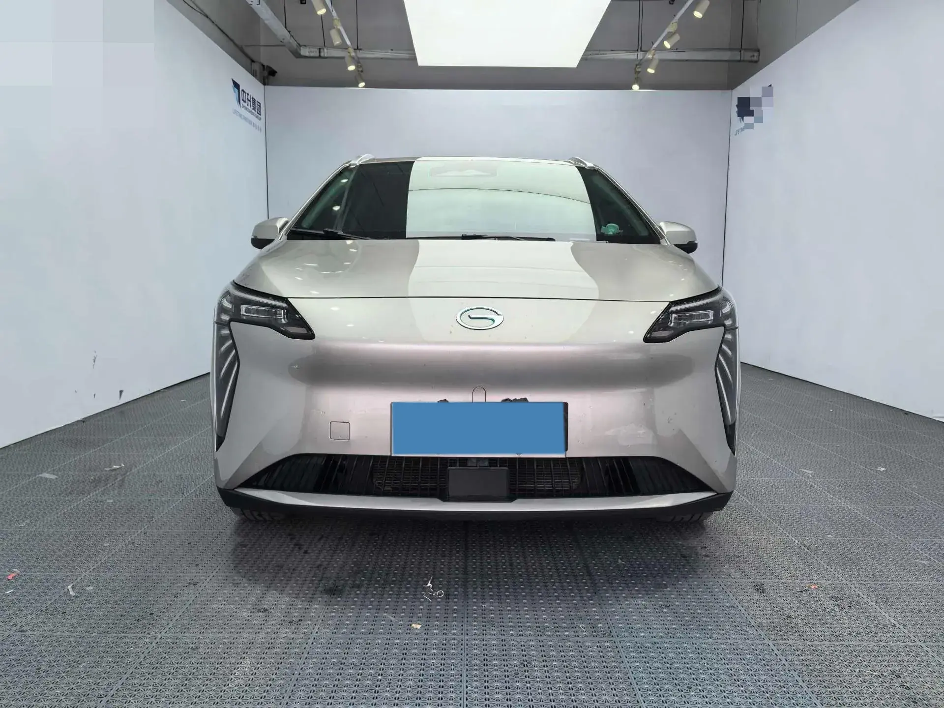 2023 AION Y thumbnail 2