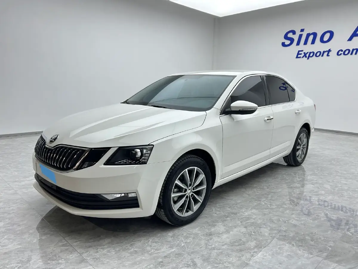 2021 Skoda Octavia 1.5L 113HP L4 6AT