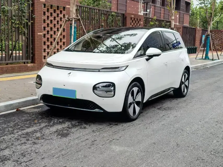 2023 BaoJun Cloud BEV 50.6KWH