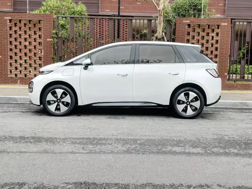 2023 BAOJUN CLOUD thumbnail 3