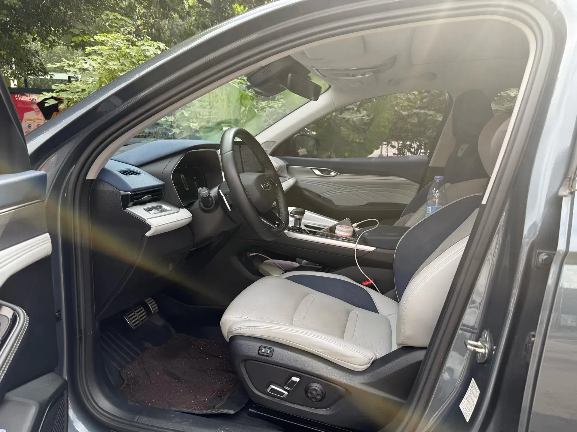 2023 GEELY PREFACE thumbnail 4