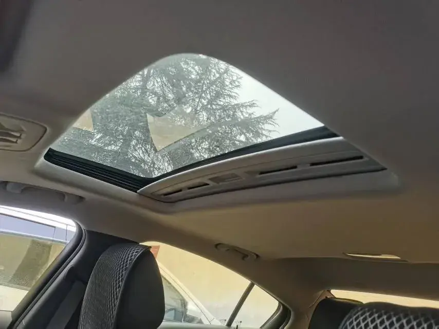 2018 CHEVROLET CRUZE thumbnail 4