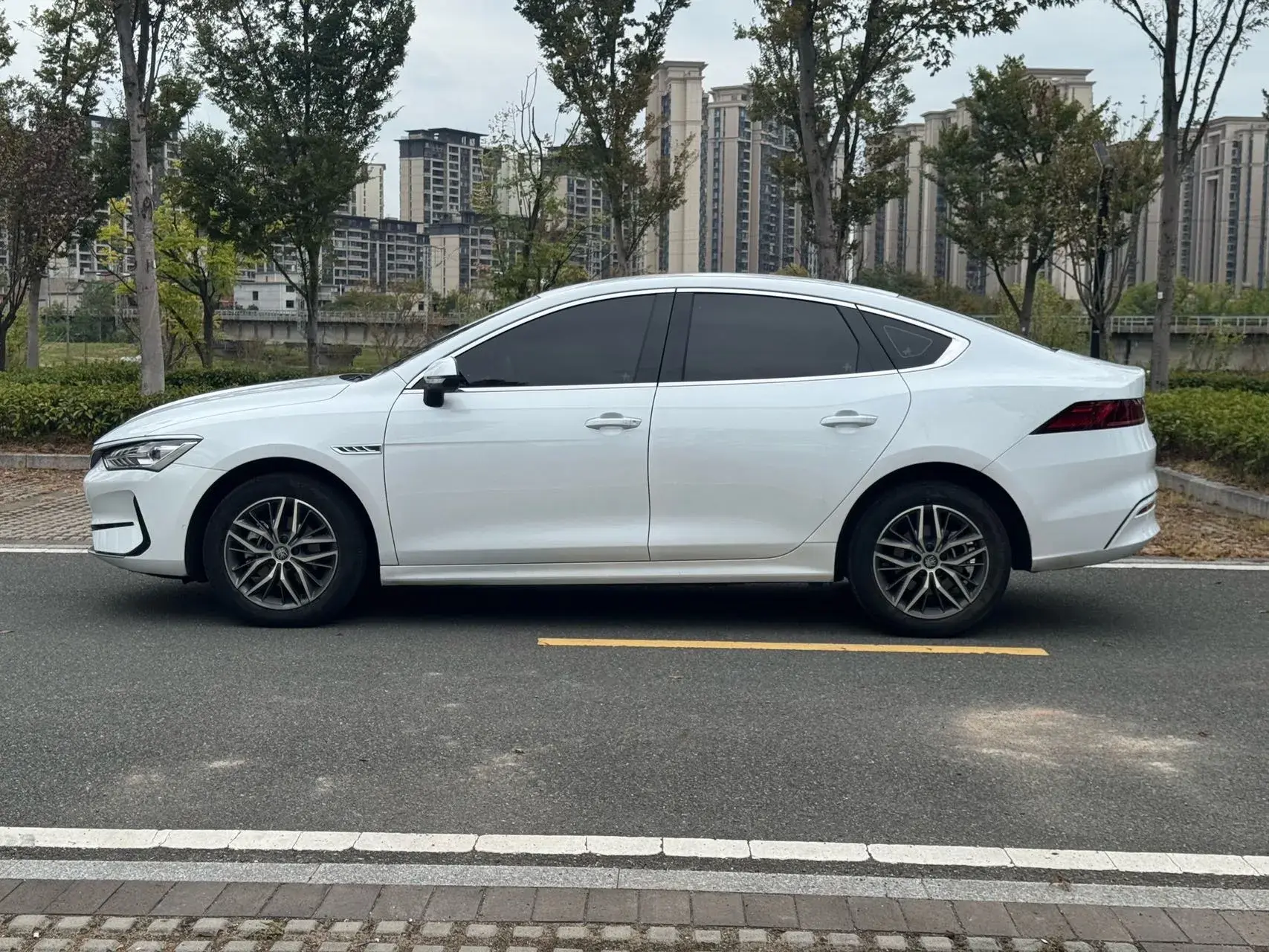 2024 BYD QIN thumbnail 2