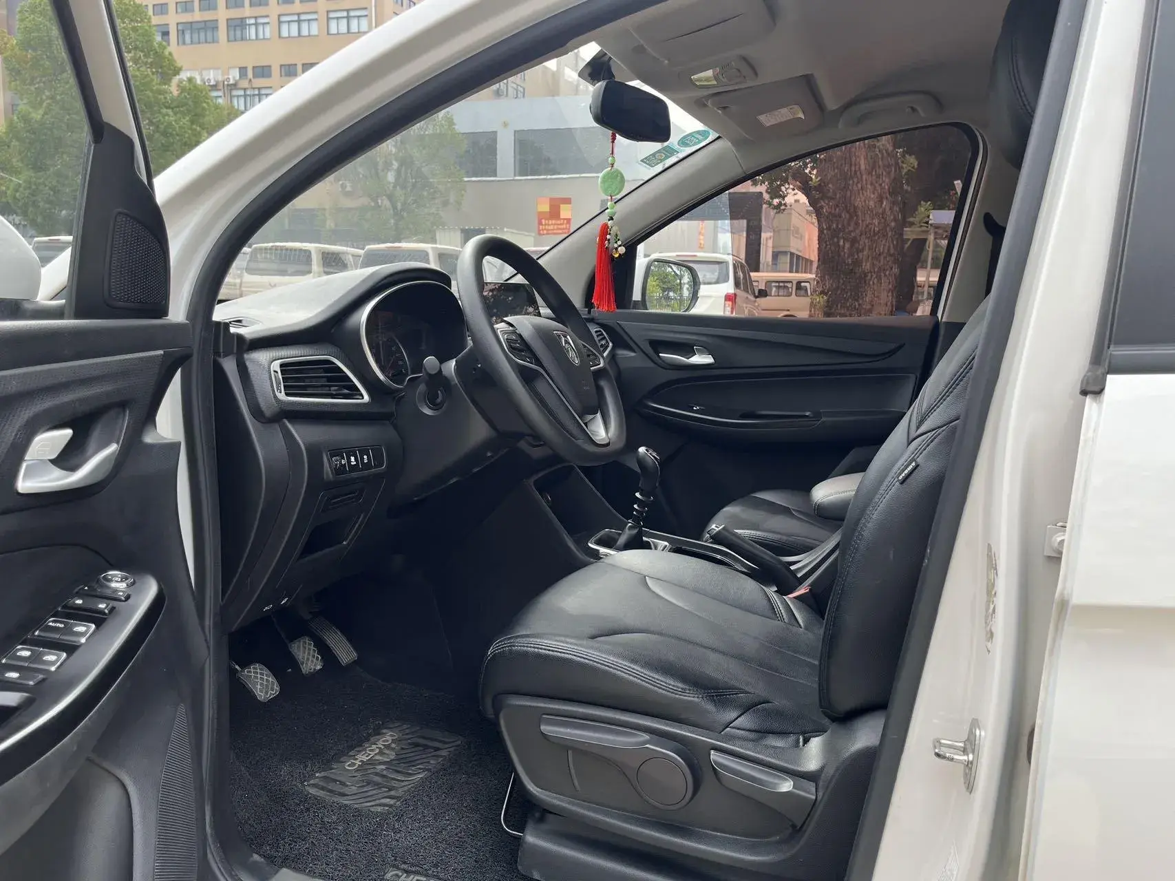 2018 BAOJUN 530 thumbnail 4