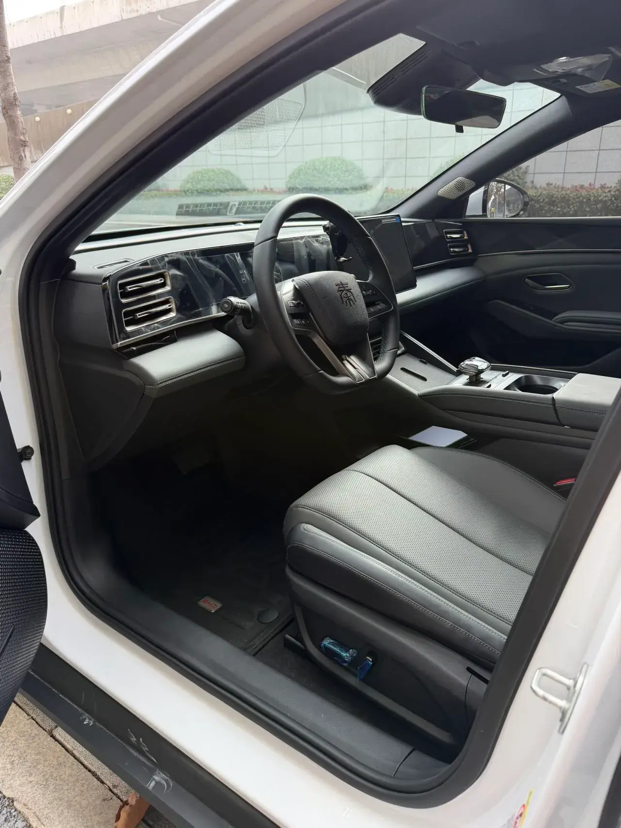 2024 BYD QINL thumbnail 4