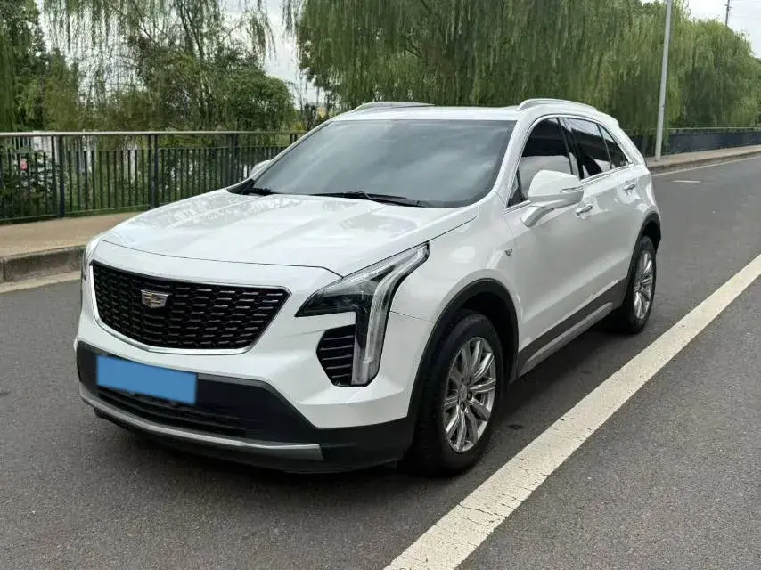 2020 CADILLAC XT4 view 1