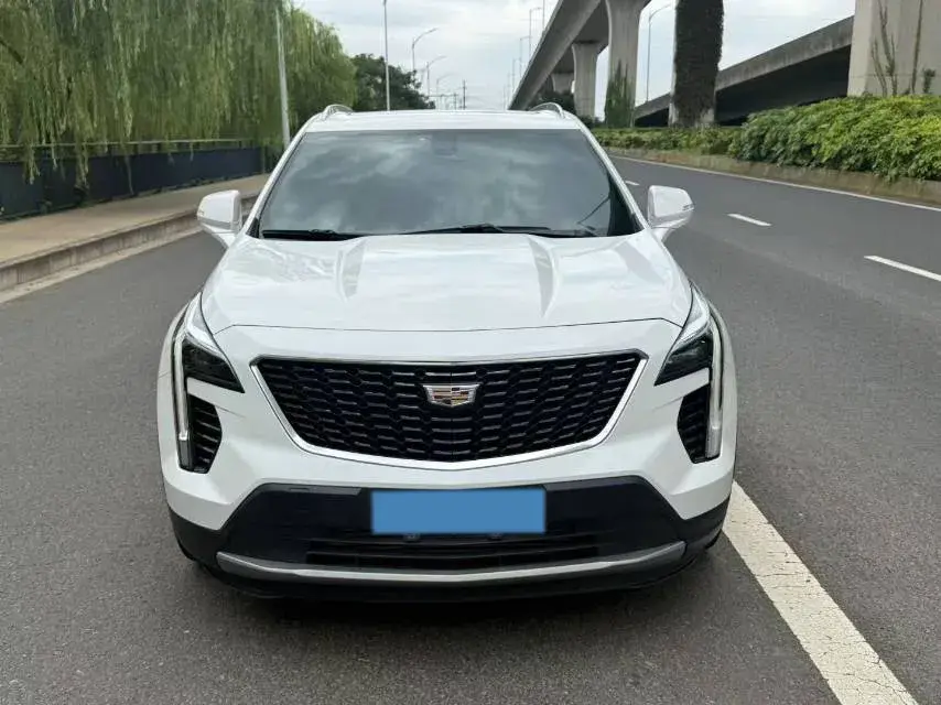 2020 CADILLAC XT4 thumbnail 2