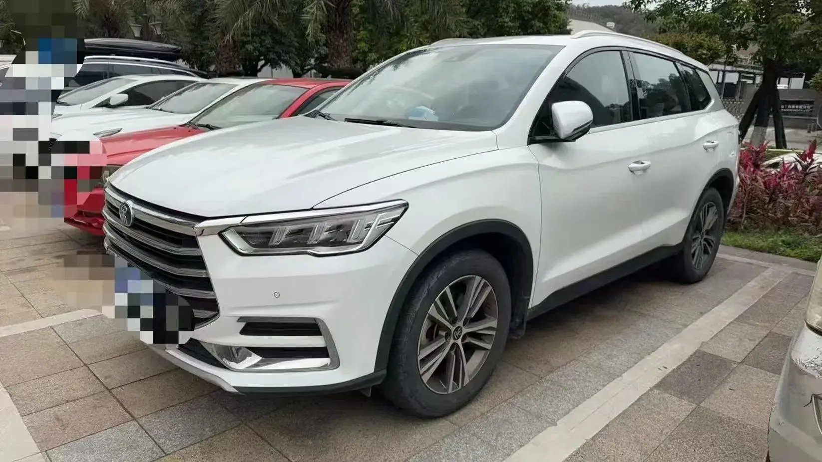 2019 BYD SONG view 1