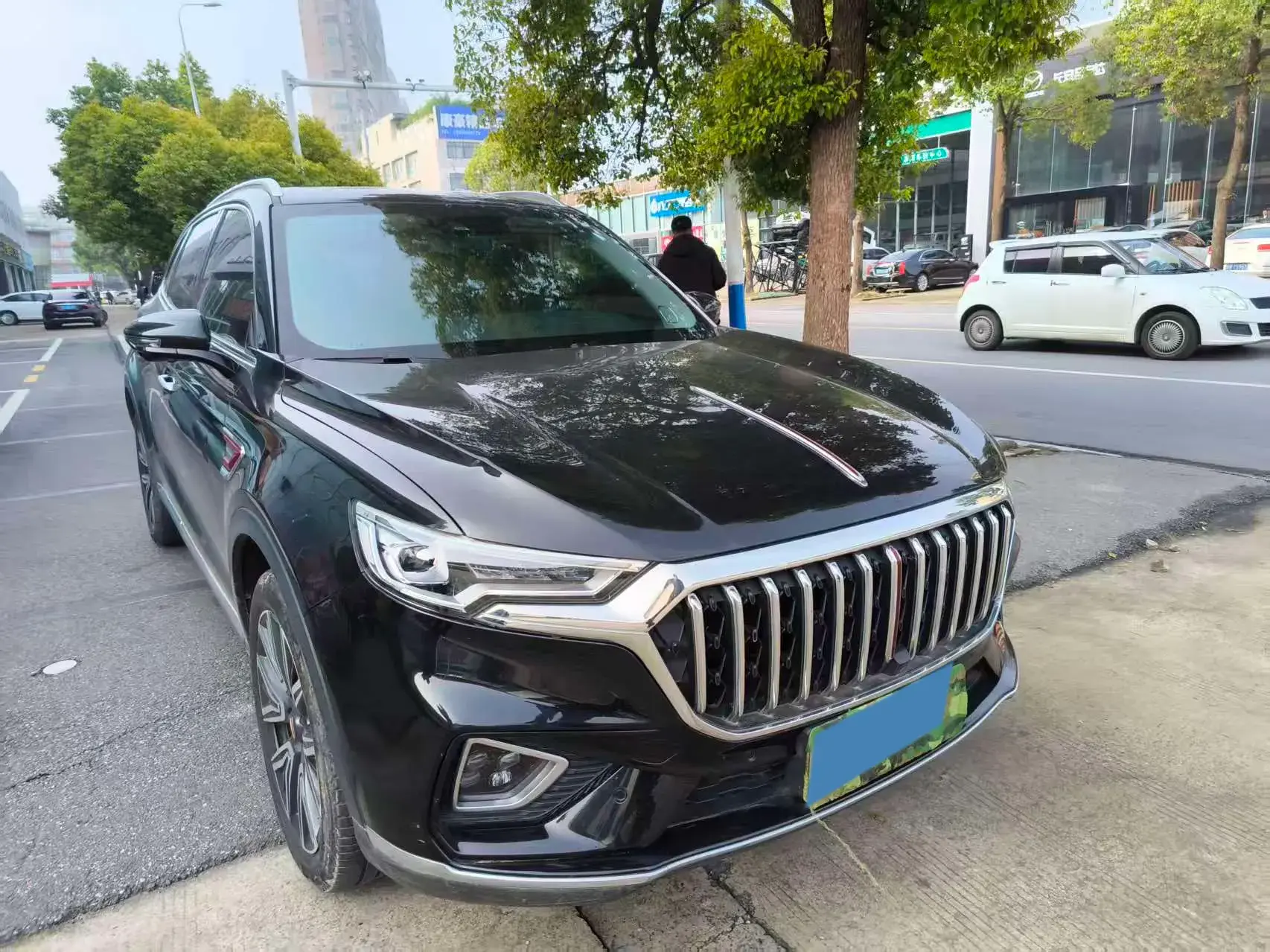 2022 HONGQI HS5 thumbnail 2