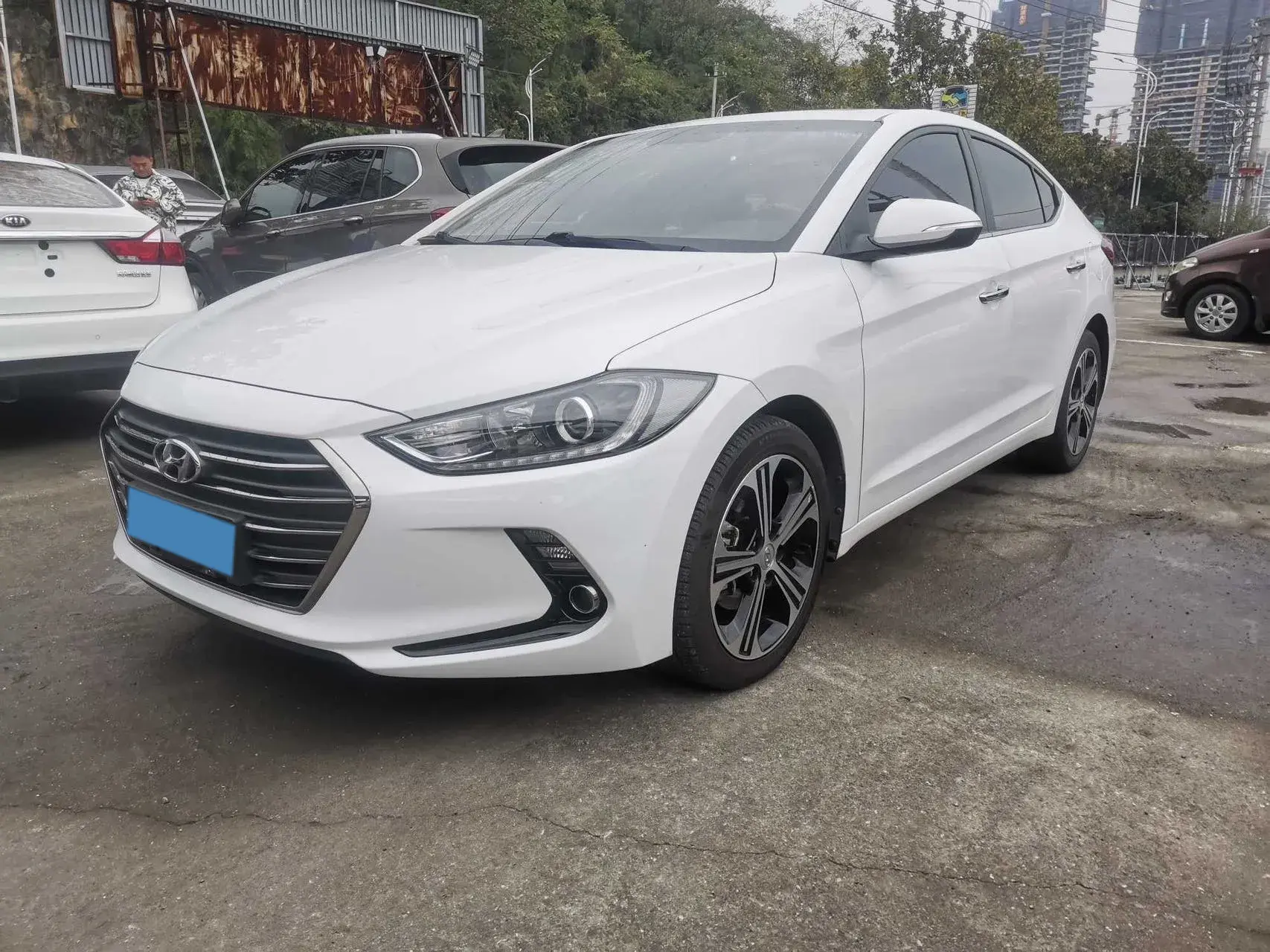 2018 HYUNDAI ELANTRA view 1