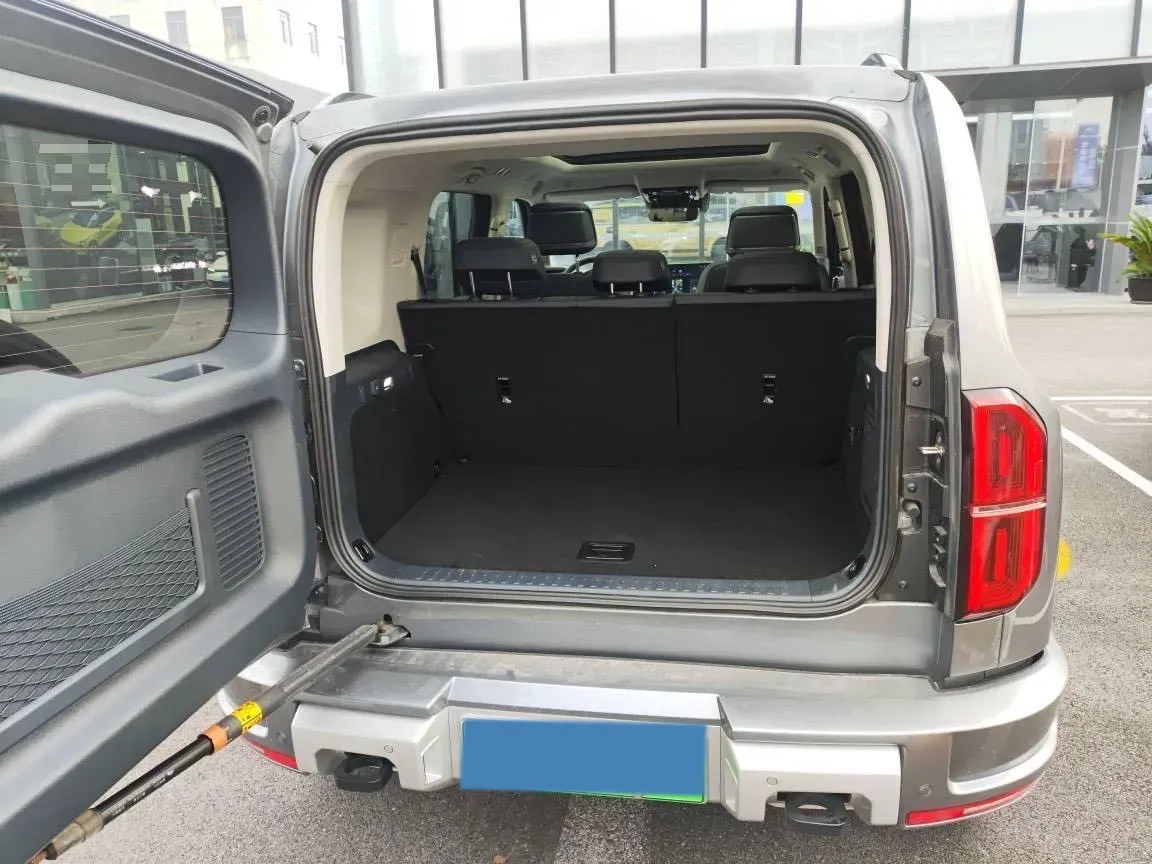 2025 FangChengBao Bao 5 1.5T 194HP L4 E-CVT PHEV 31.8KWH,autocango,china used car exporter,china ev exporter,chinese used car exporter,chinese used ev exporter