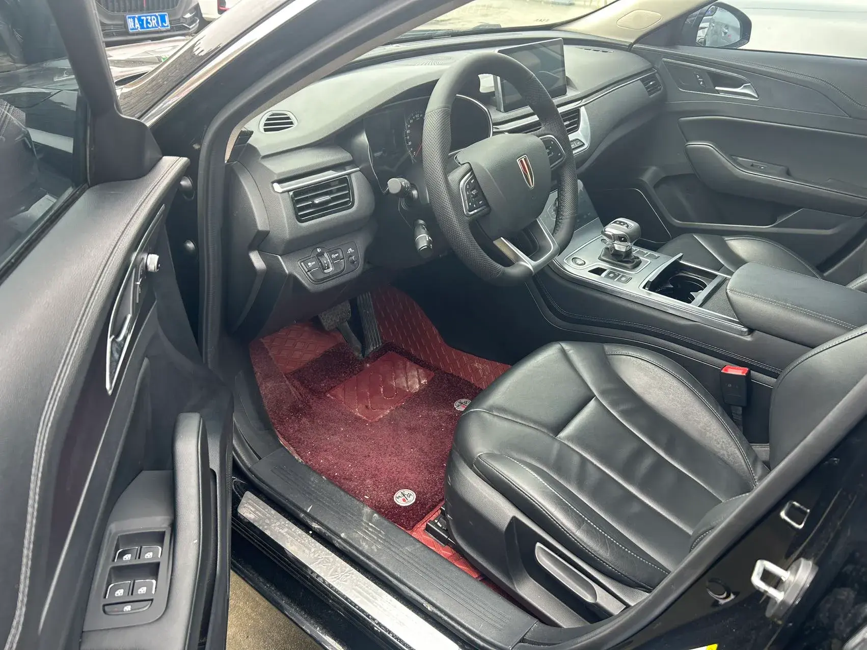 2022 HONGQI H5 thumbnail 4