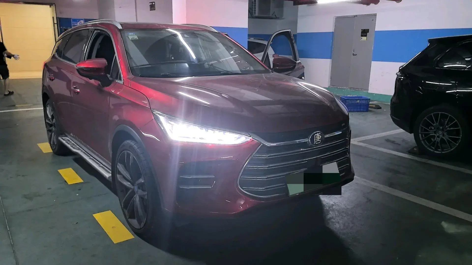 2018 BYD TANG thumbnail 2