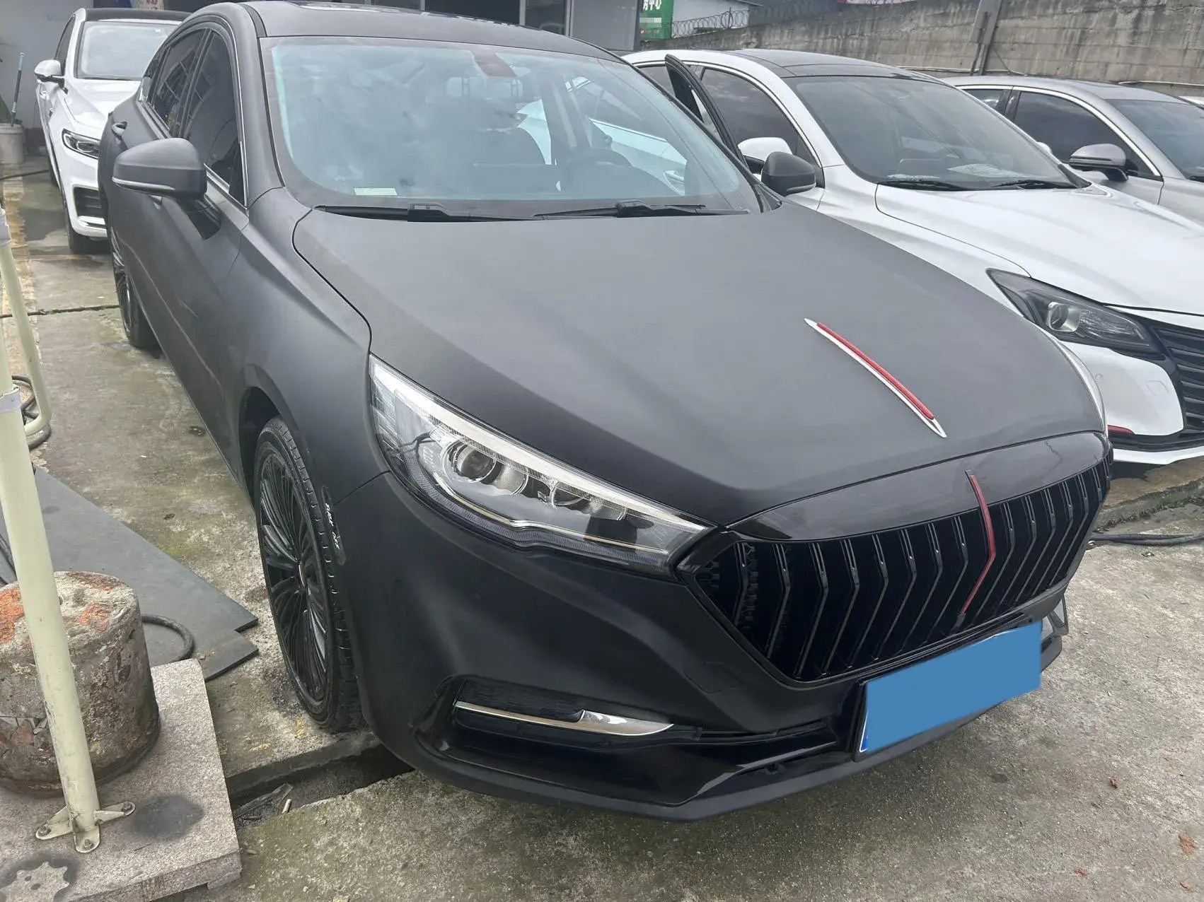 2022 HONGQI H5 thumbnail 3