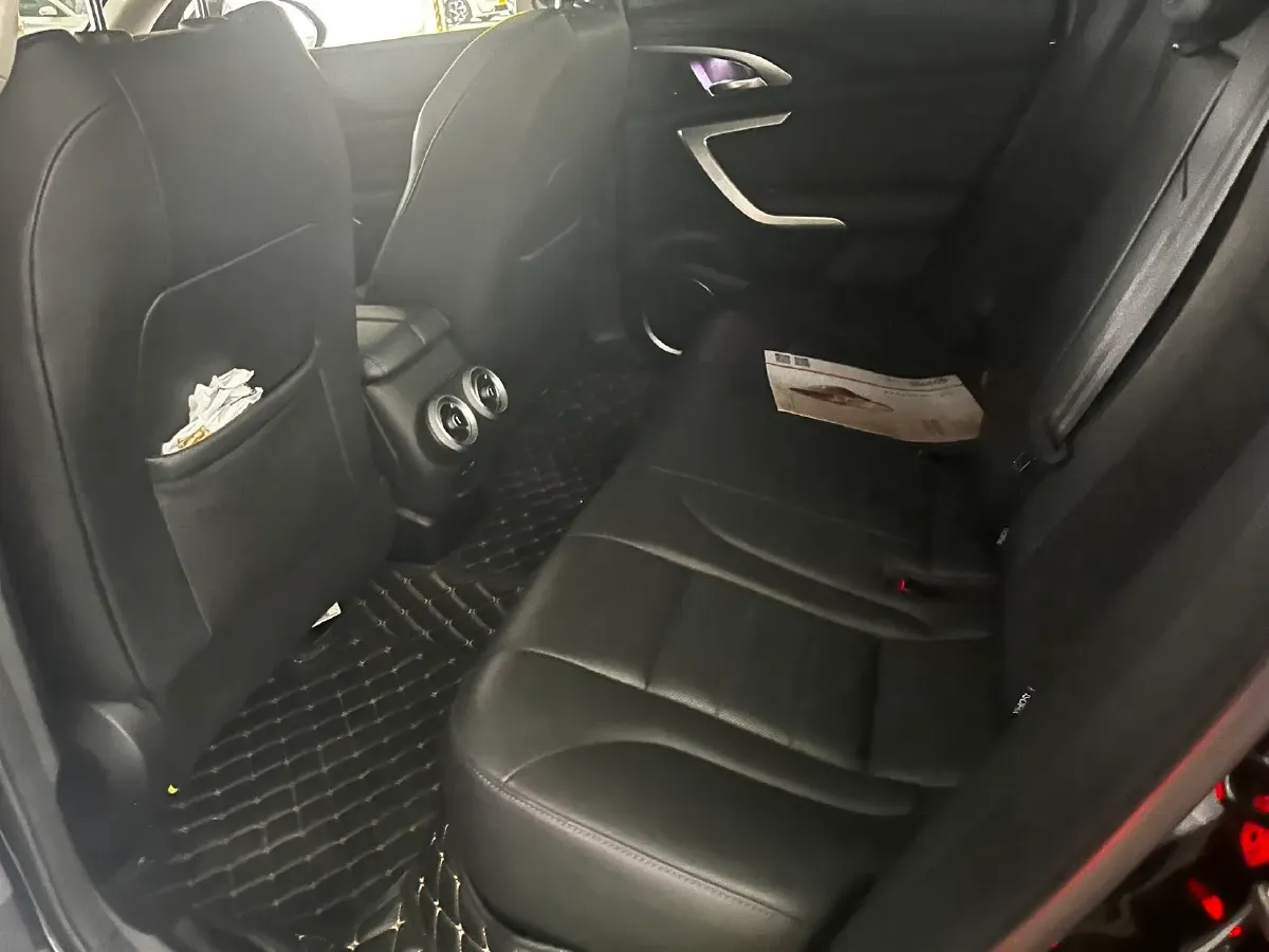 2020 WEY VV7 GT 2.0T 227HP L4 7DCT,autocango,china used car exporter,china ev exporter,chinese used car exporter,chinese used ev exporter