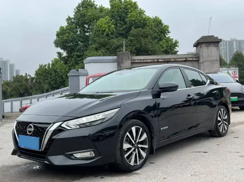 2022 NISSAN SYLPHY view 1