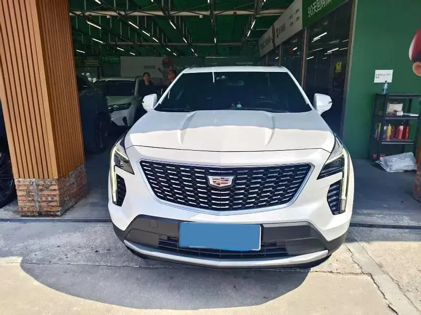 2020 CADILLAC XT4 thumbnail 2