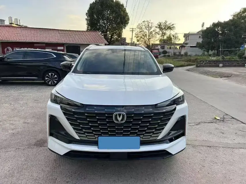 2022 CHANGAN CS75 thumbnail 2